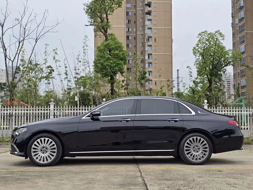Mercedes-Benz E-Class 2021