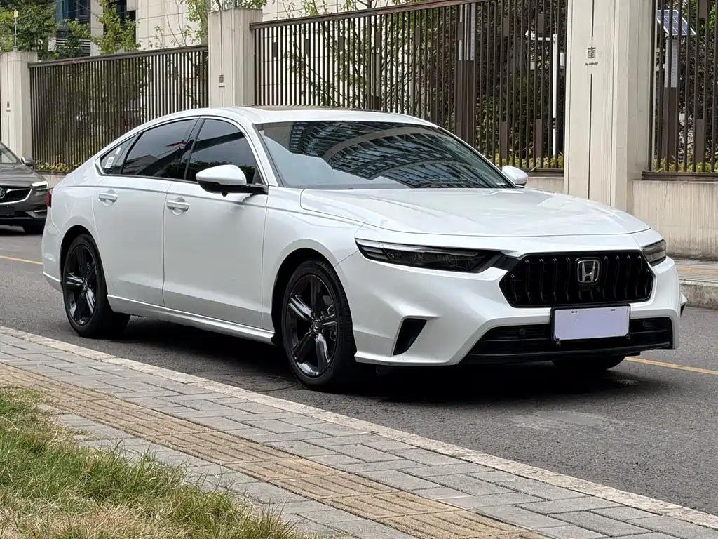 Honda Inspire 2024 — фото 2