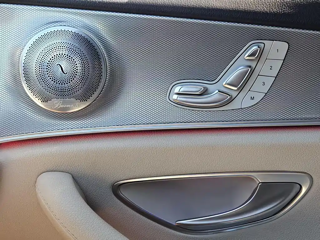 Mercedes-Benz E-Class 2019 — фото 18