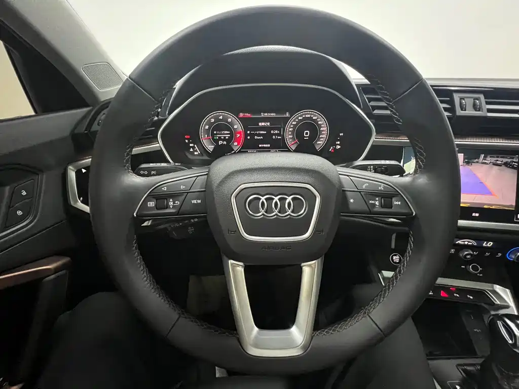 Audi Q3 2023 — фото 20