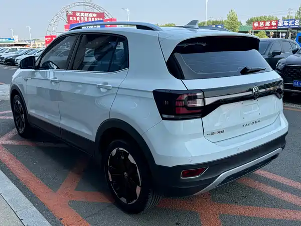 Volkswagen Tacqua 2021