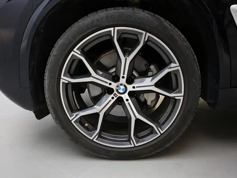 BMW X5 2024 — фото 17