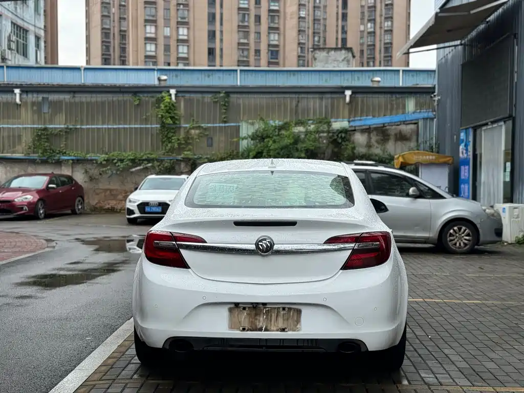 Buick Regal 2014 — фото 12