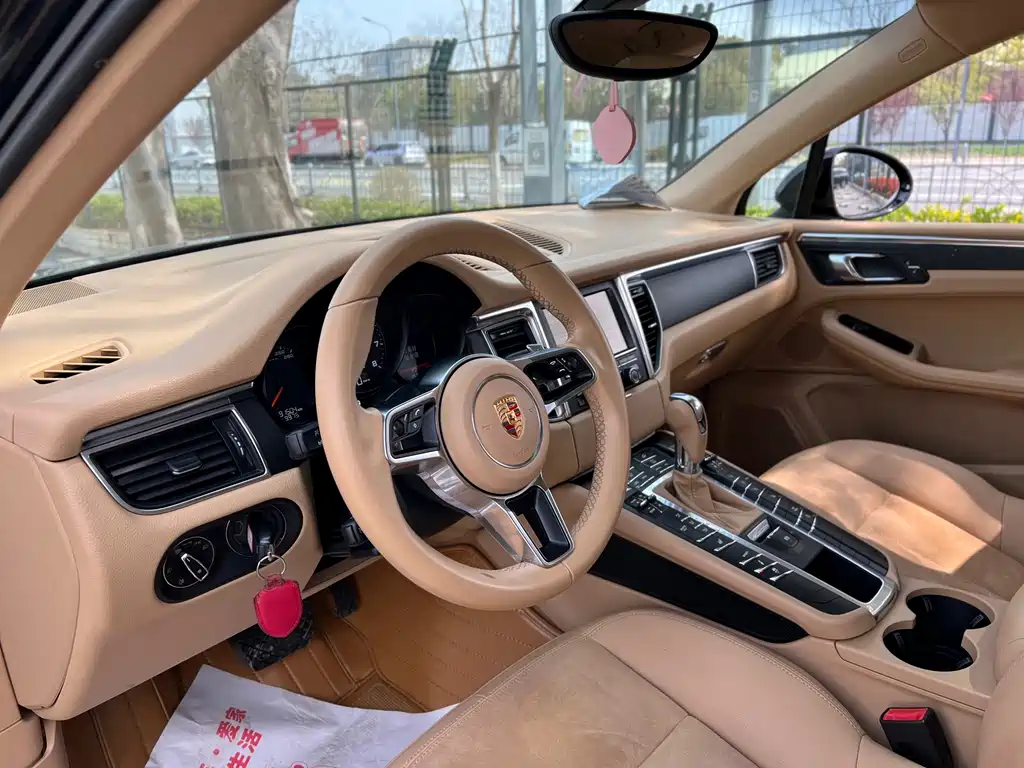 Porsche Macan 2015 — фото 9