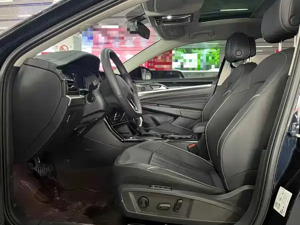 Volkswagen Passat 2024