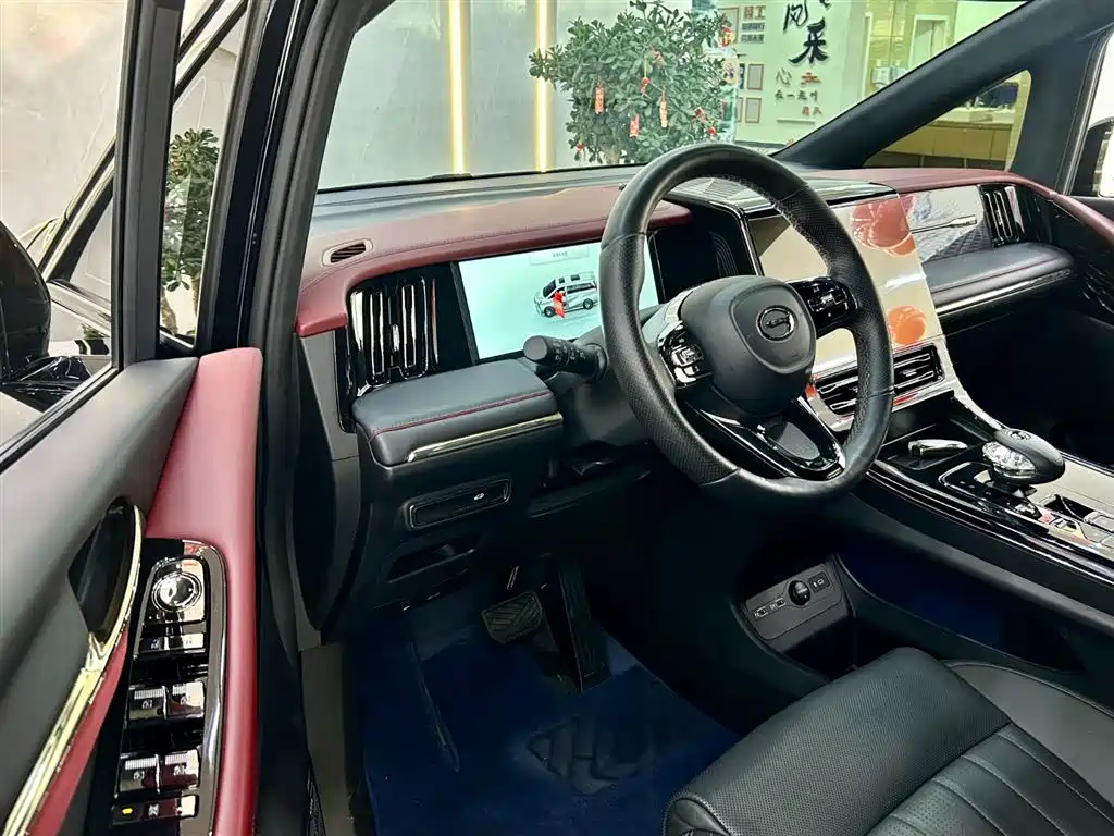 GAC Motor Trumpchi M8 2024 — фото 5