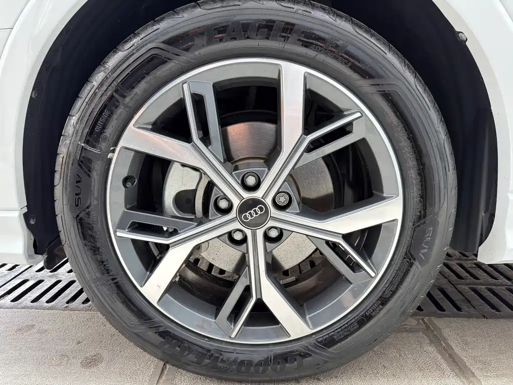 Audi Q3 Sportback 2022 — фото 14