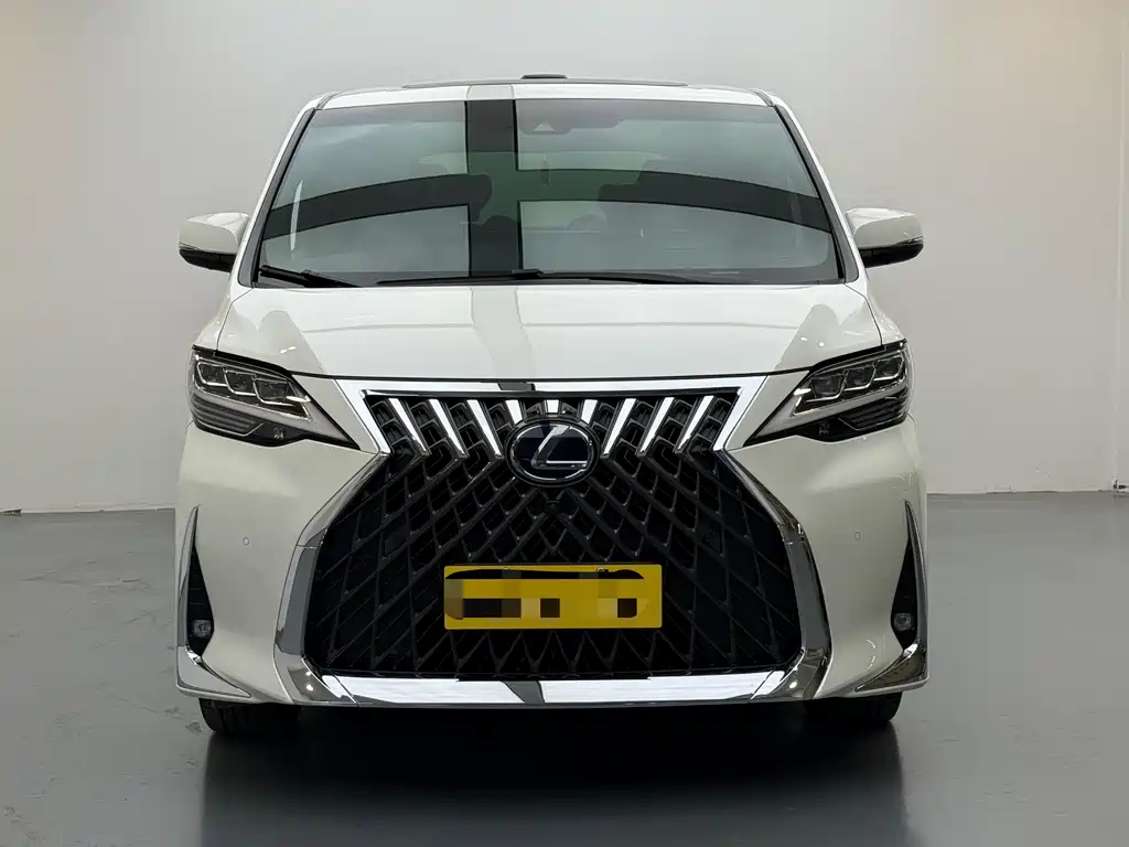 Lexus LM 2022 — фото 2