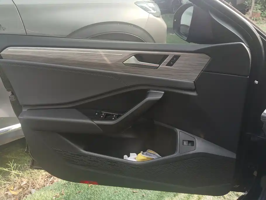 Volkswagen Sagitar 2023