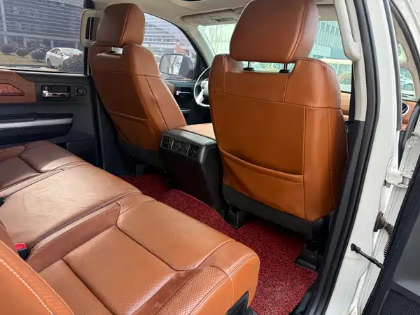 Toyota Tundra 2015