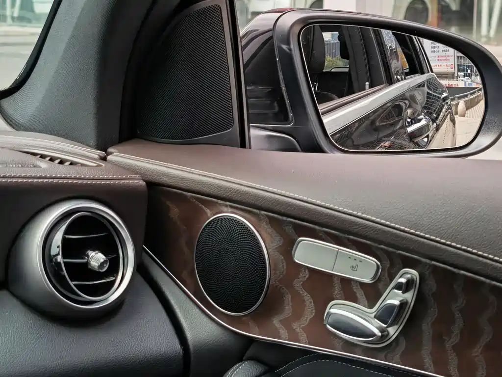 Mercedes-Benz GLC 2020 — фото 16