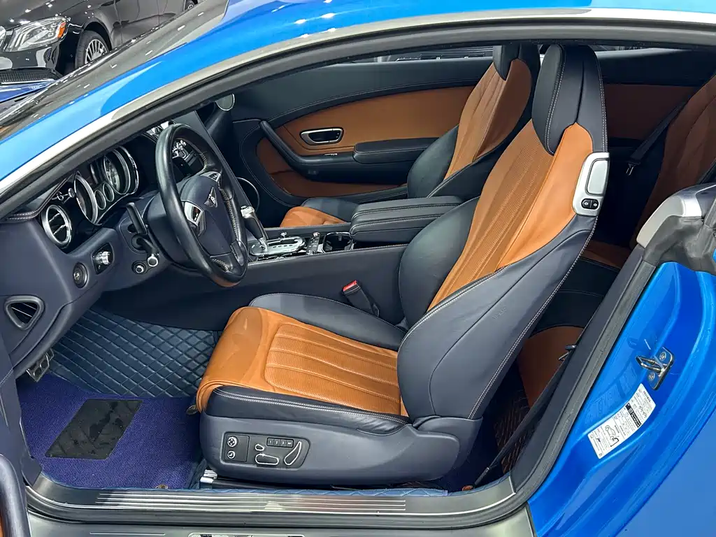 Bentley Continental 2015 — фото 9