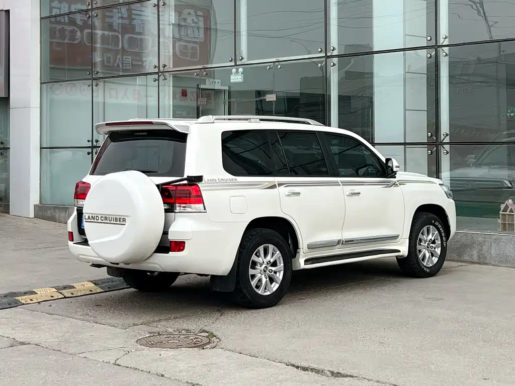 Toyota Land Cruiser 2019 — фото 4