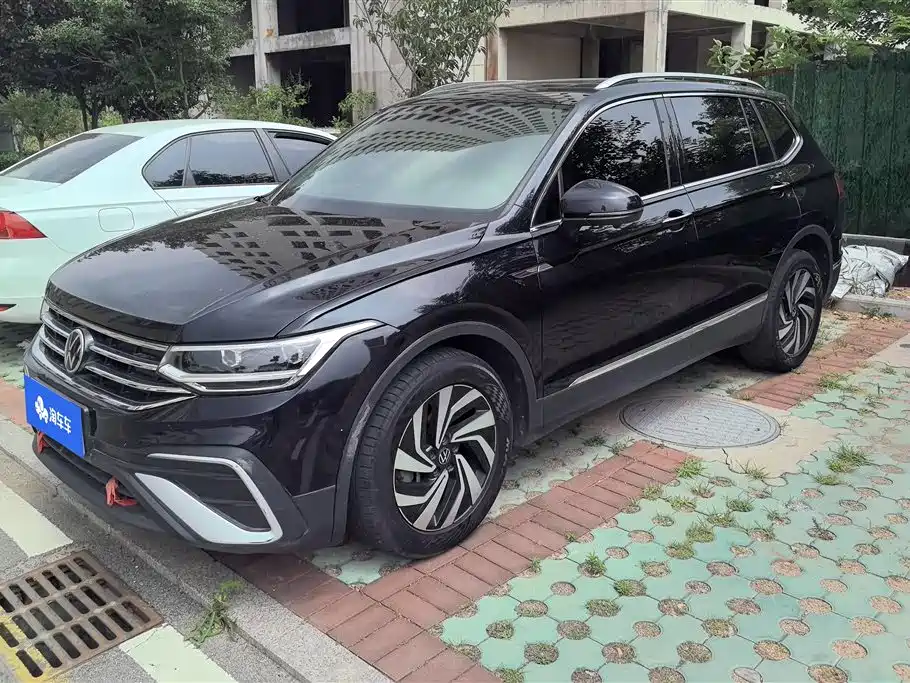 Volkswagen Tiguan L 2022
