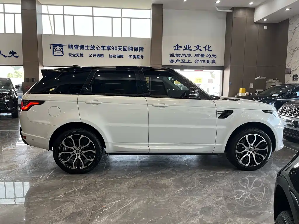 Land Rover Sport 2022 — фото 26