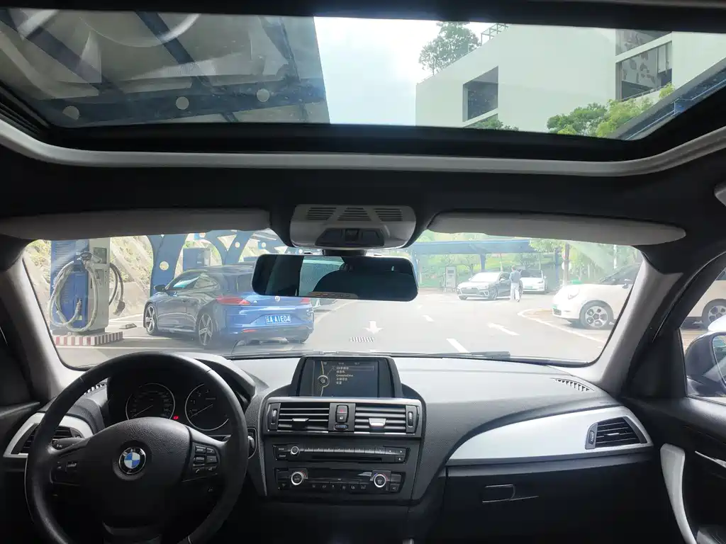 BMW 1 Series 2014 — фото 12