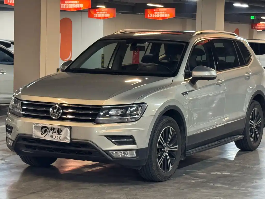 Volkswagen Tiguan L 2019 — фото 1