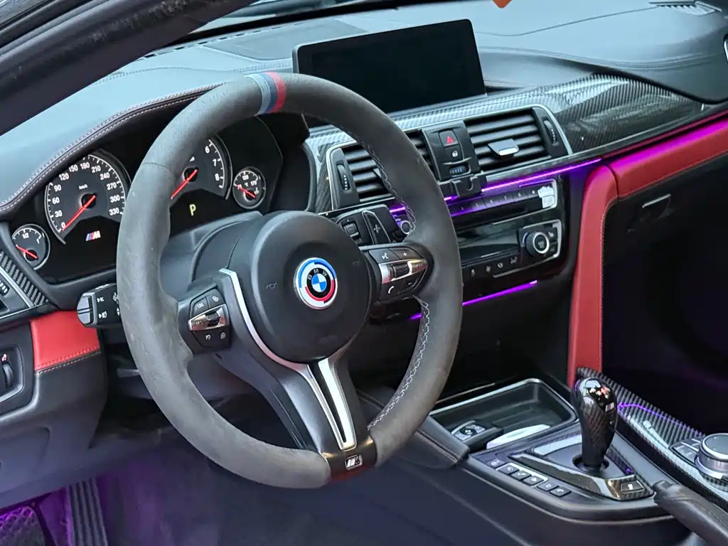 BMW M4 2019 — фото 11