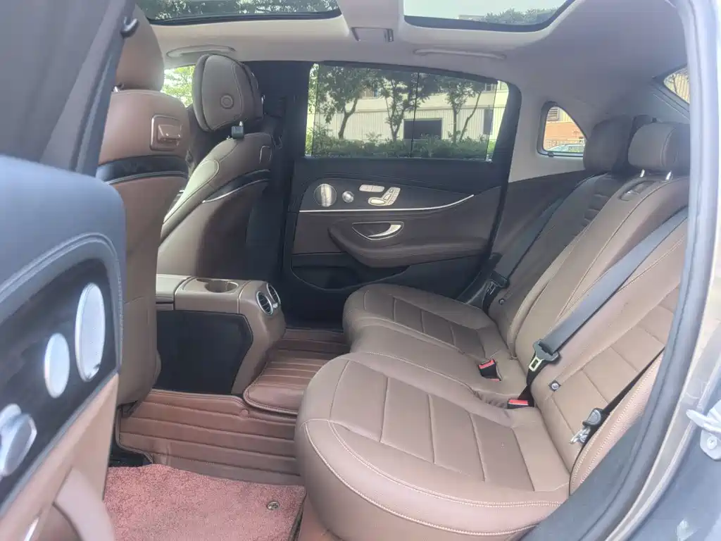 Mercedes-Benz E-Class 2020