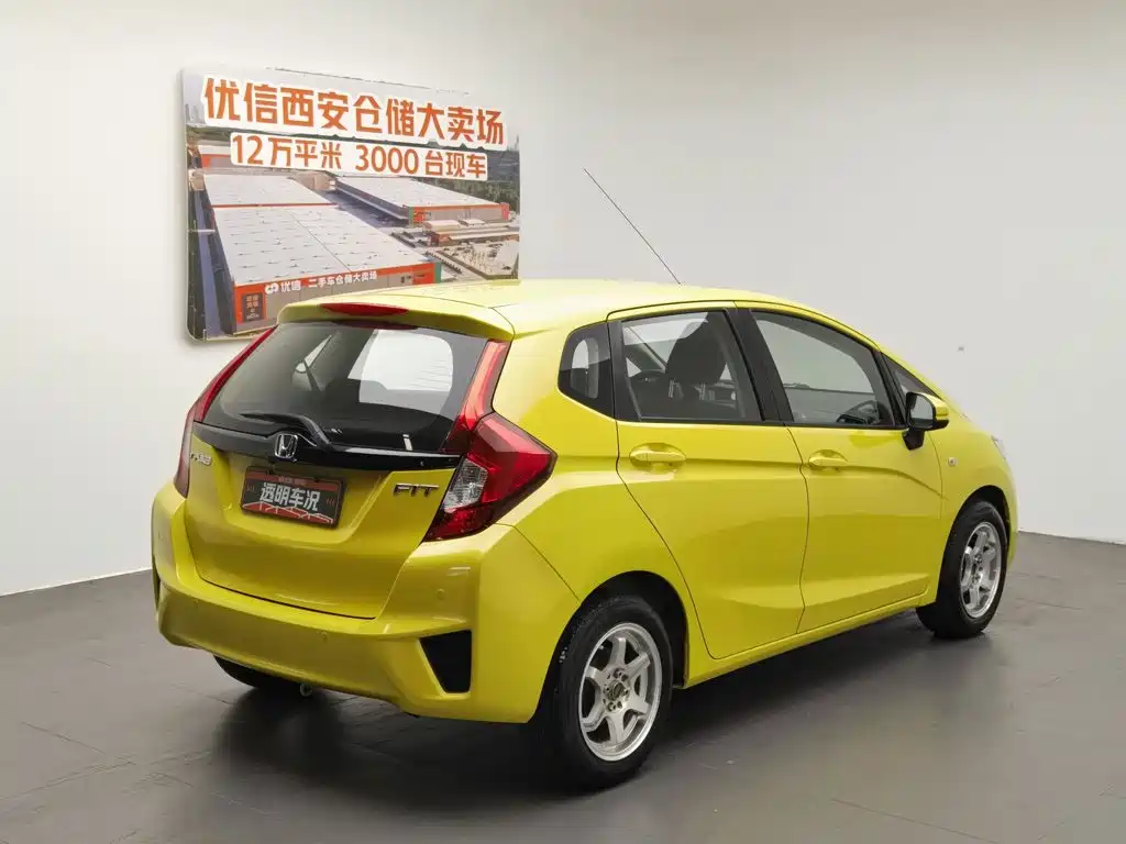 Honda Fit 2015