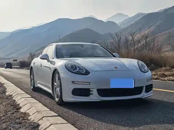 Porsche Panamera 2014