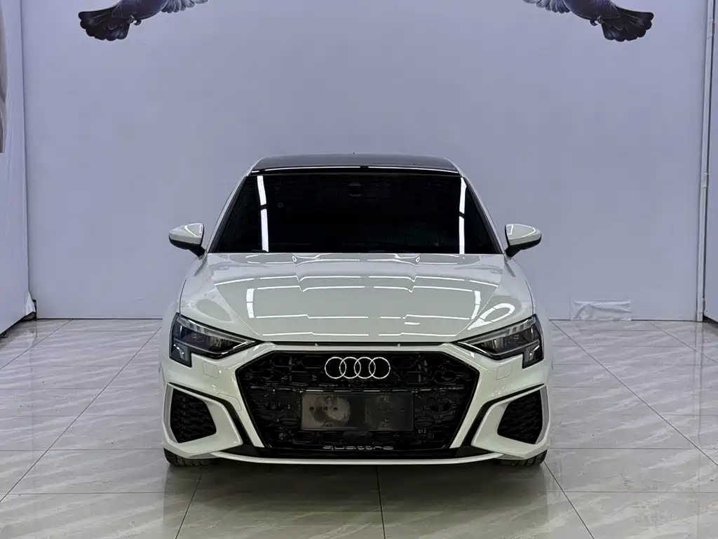 Audi A3 2023 — фото 2
