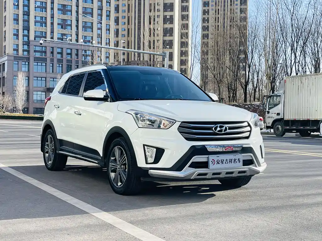 Hyundai ix25 2016 — фото 1