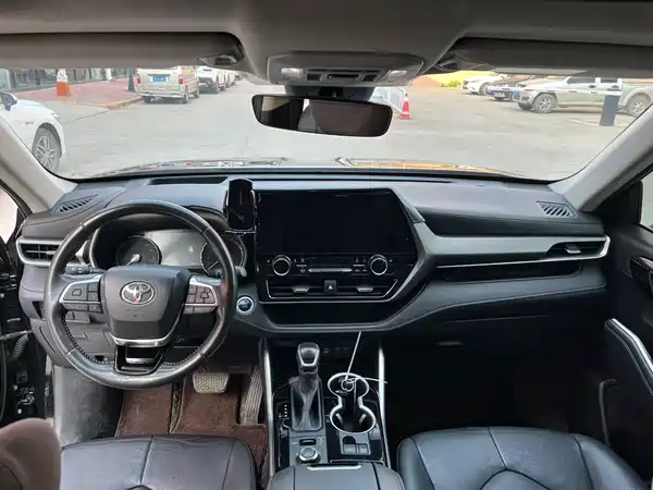 Toyota Highlander 2023