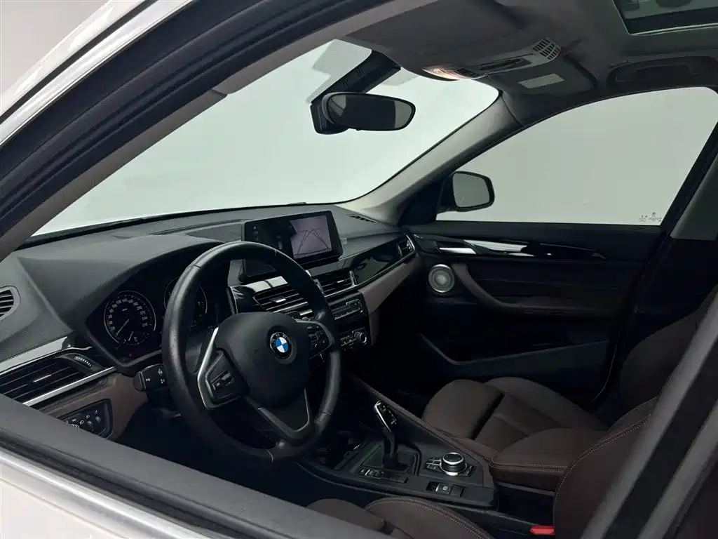 BMW X1 2022 — фото 18