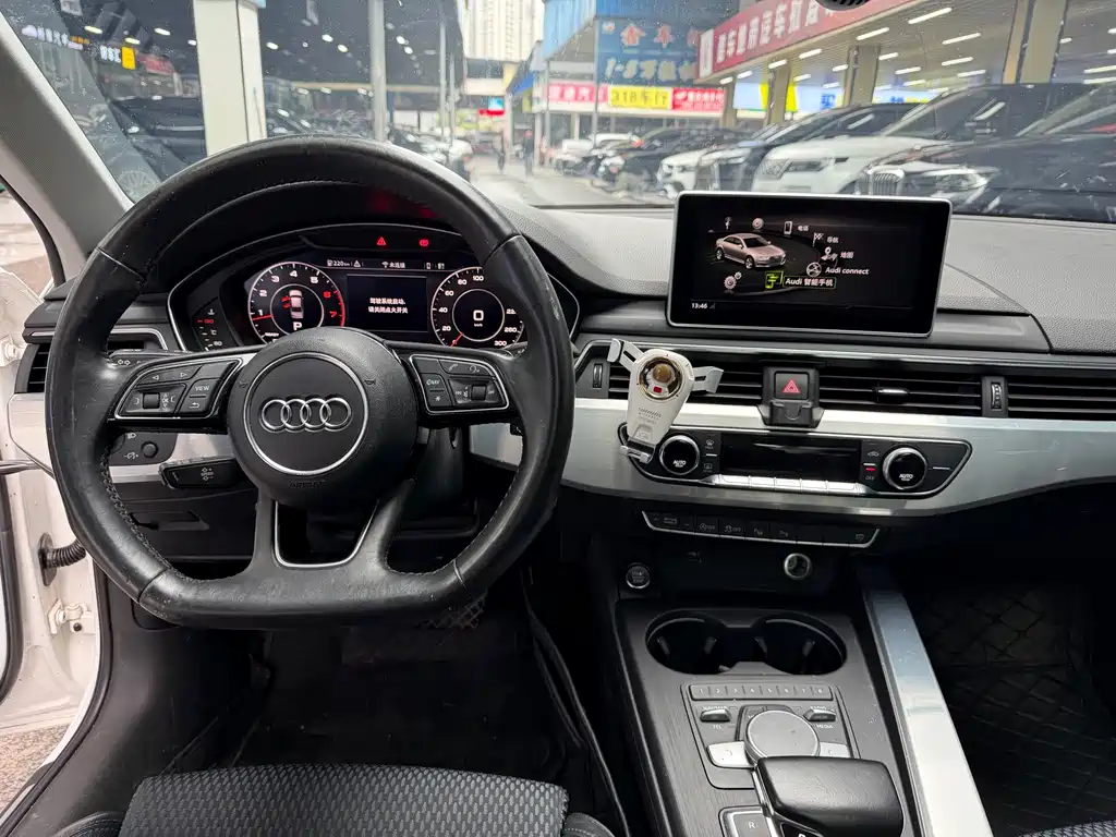 Audi A4L 2018 — фото 13