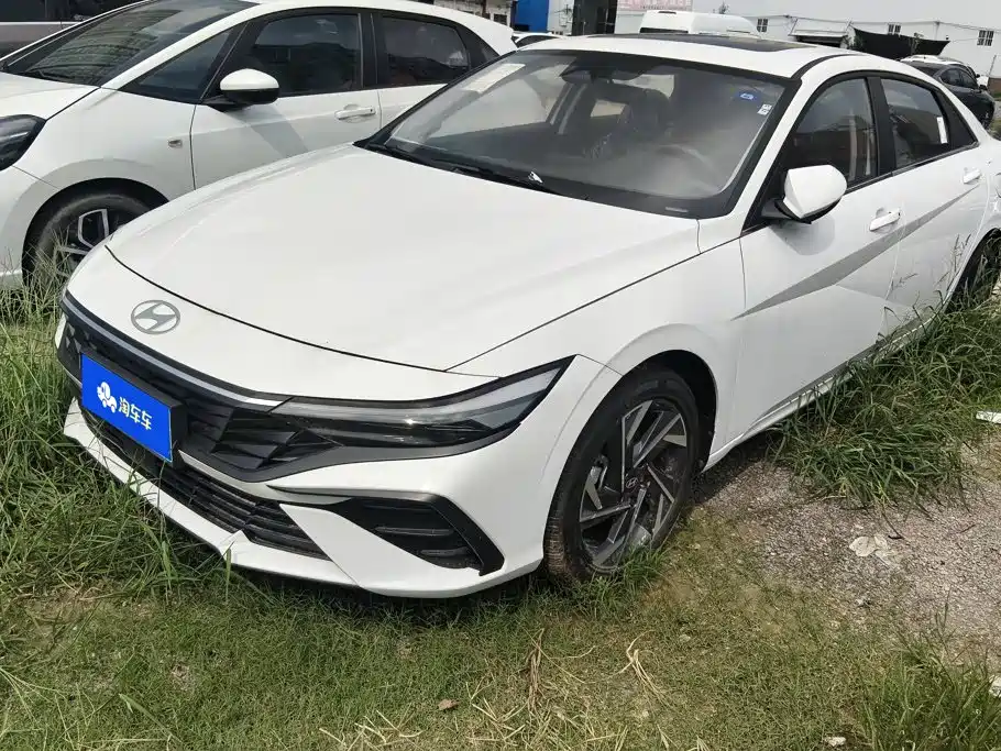 Hyundai Elantra 2026