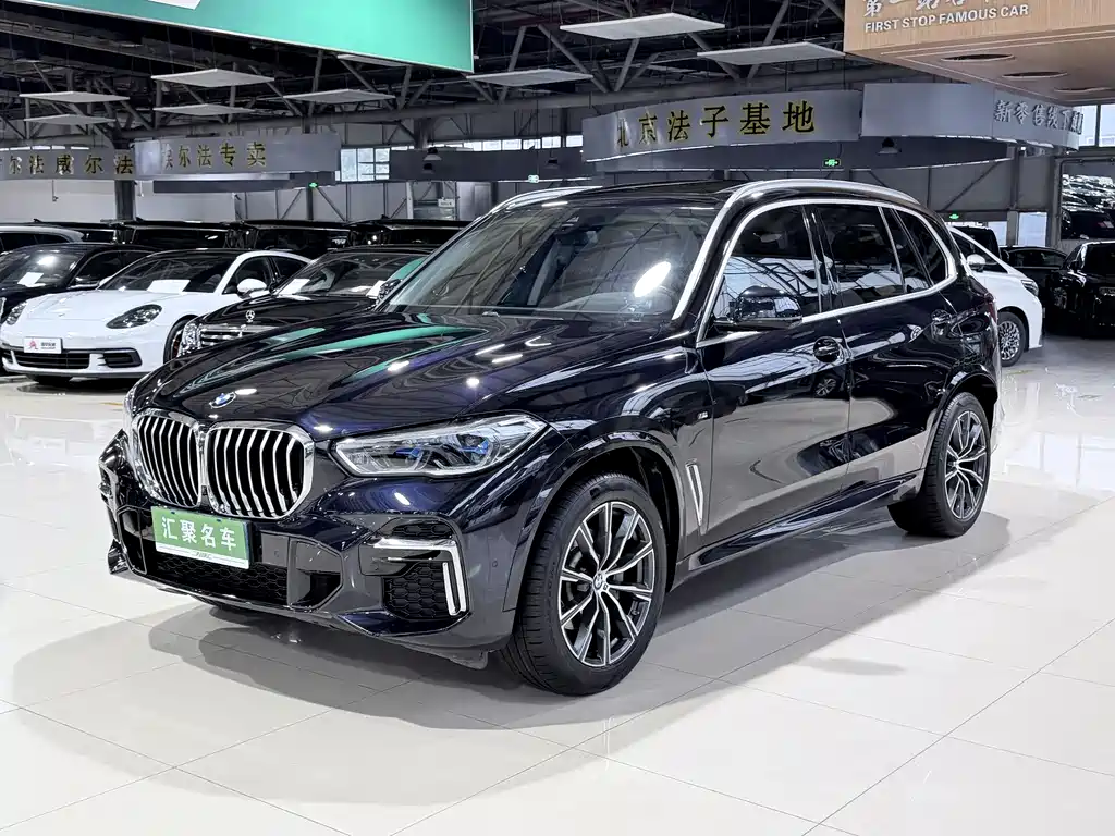 BMW X5 2022 — фото 1
