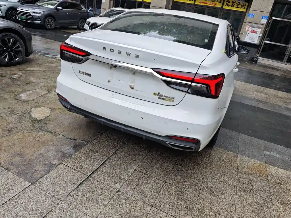 Roewe i6 MAX New Energy 2021 — фото 5