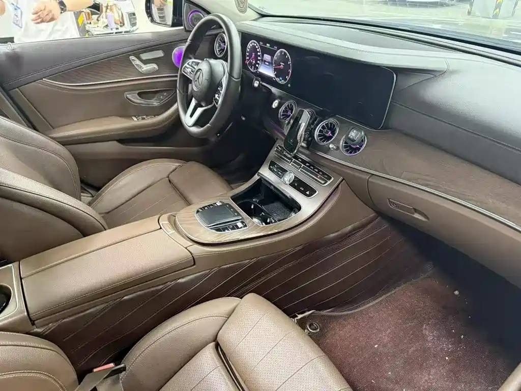 Mercedes-Benz E-Class 2020 — фото 8