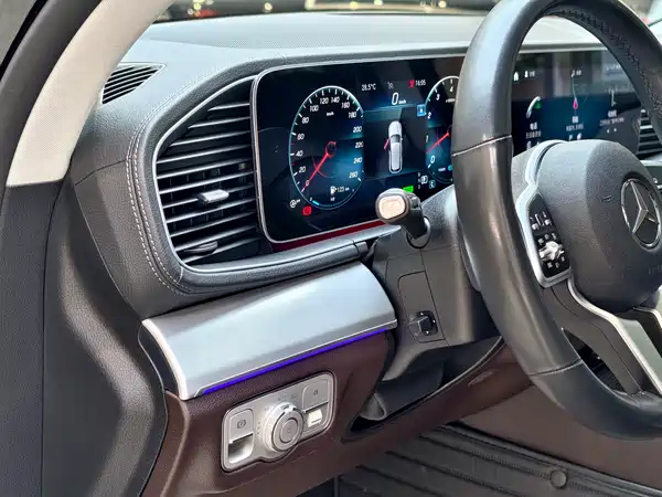 Mercedes-Benz GLE 2021