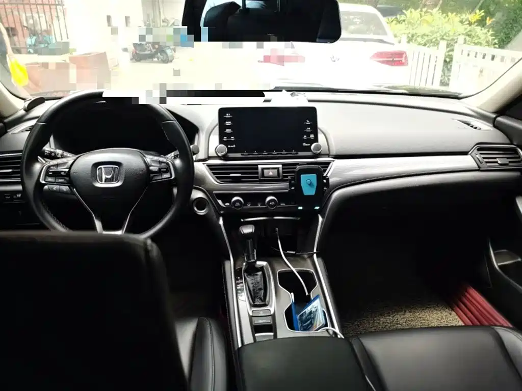 Honda Accord 2018 — фото 13