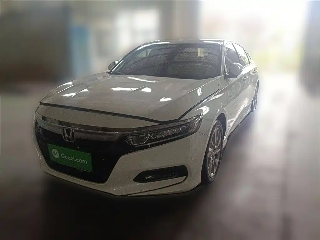 Honda Accord 2018 — фото 1