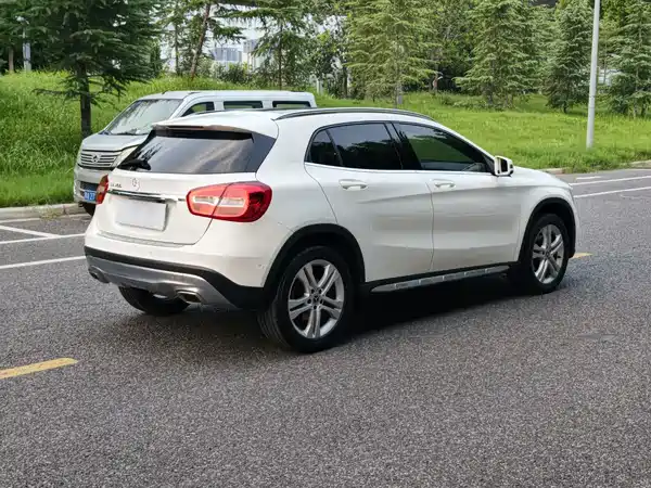 Mercedes-Benz GLA 2017