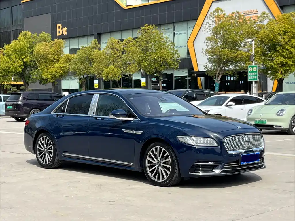 Lincoln Continental 2020 — фото 3