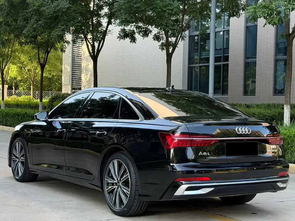 Audi A6L 2023 — фото 19