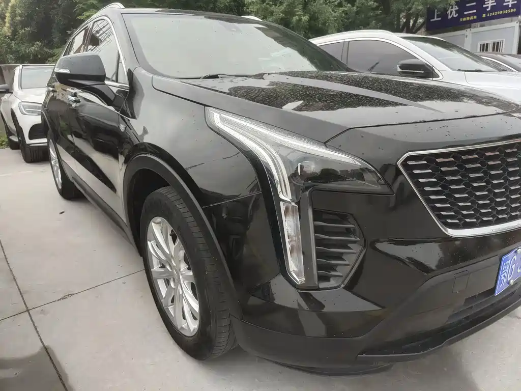 Cadillac XT4 2021 — фото 2