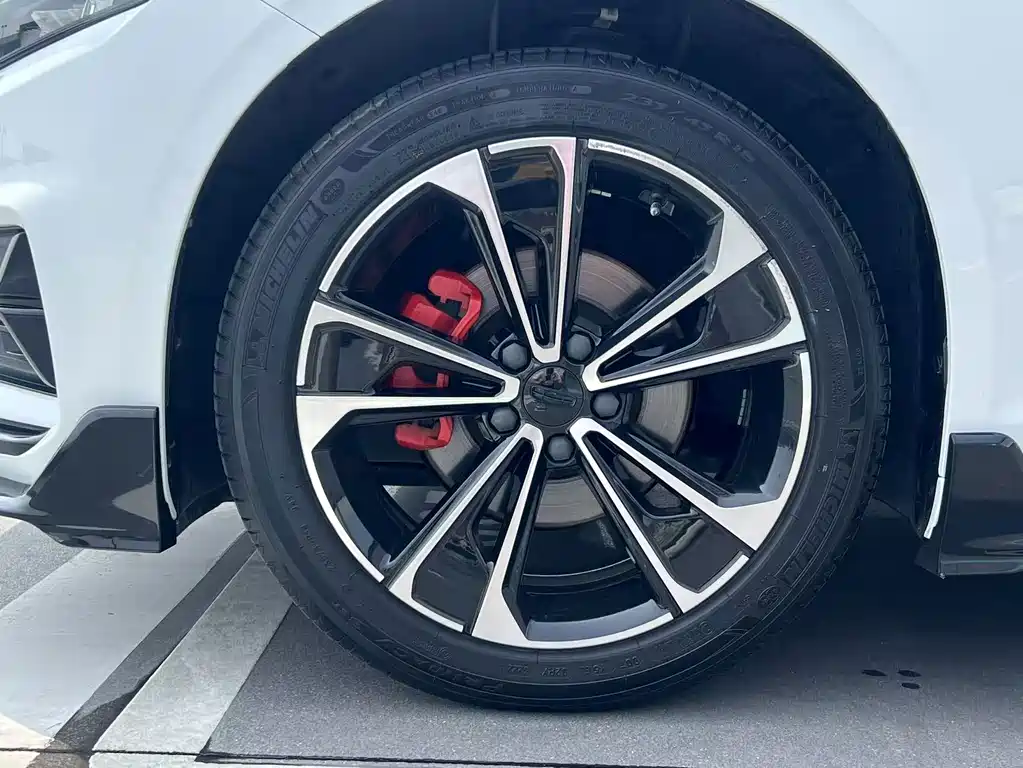Geely Xingrui 2022 — фото 11
