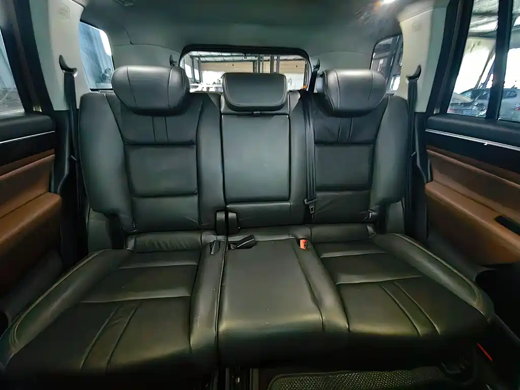GAC Motor Trumpchi GS8 2018 — фото 13