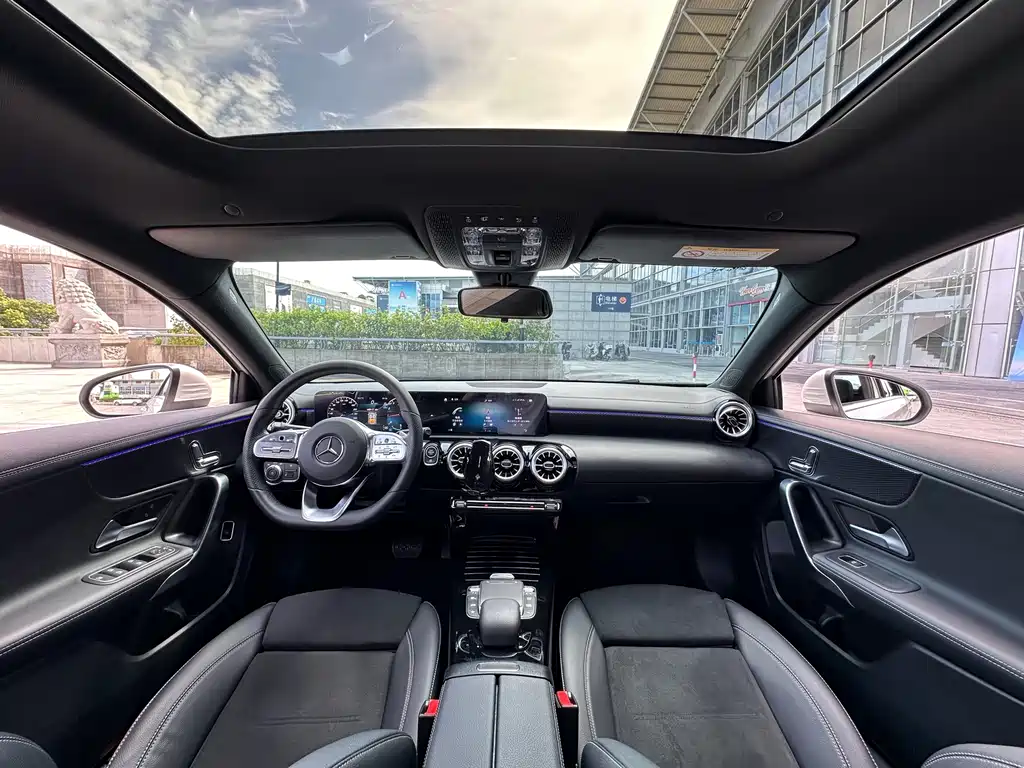 Mercedes-Benz A-Class 2022 — фото 10