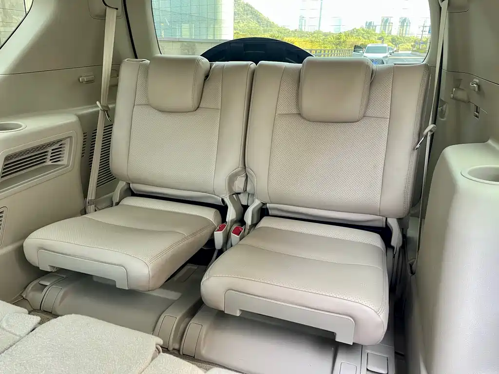 Toyota Prado 2019 — фото 17