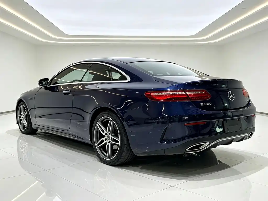 Mercedes-Benz E-Class 2018 — фото 11
