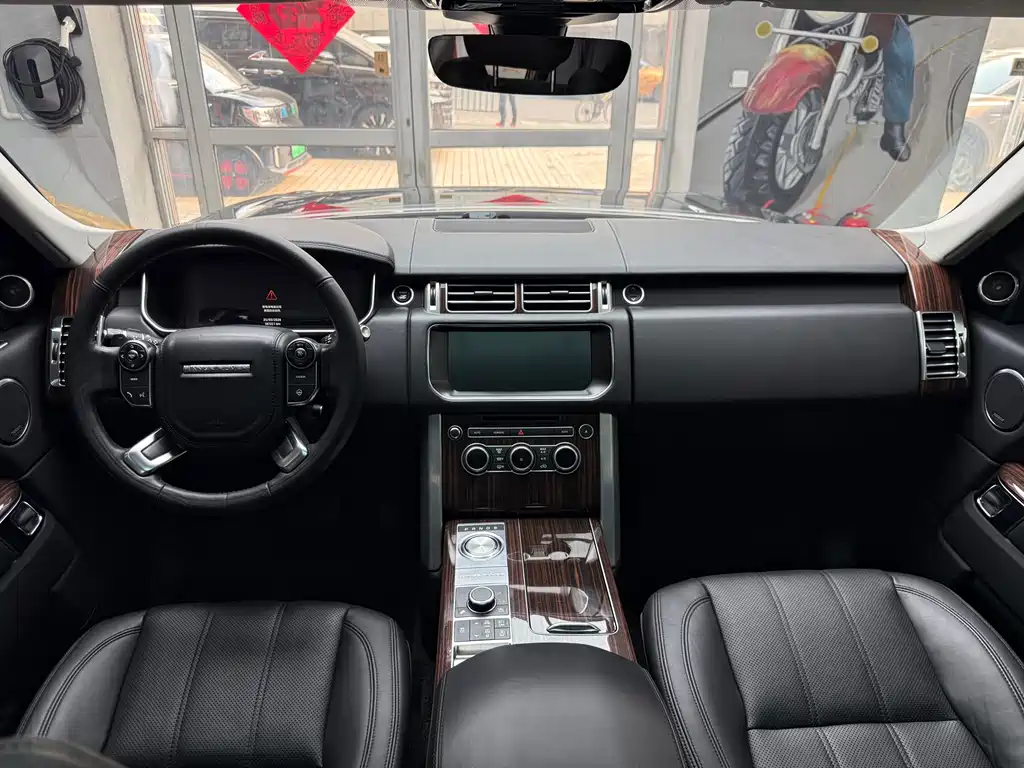 Land Rover Range Rover 2017 — фото 28