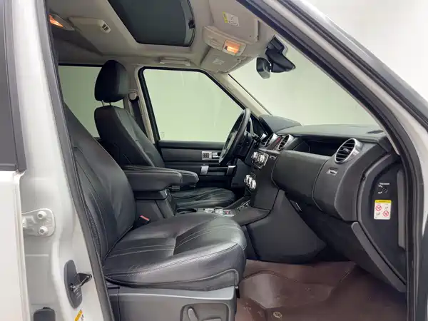 Land Rover Discovery 2014