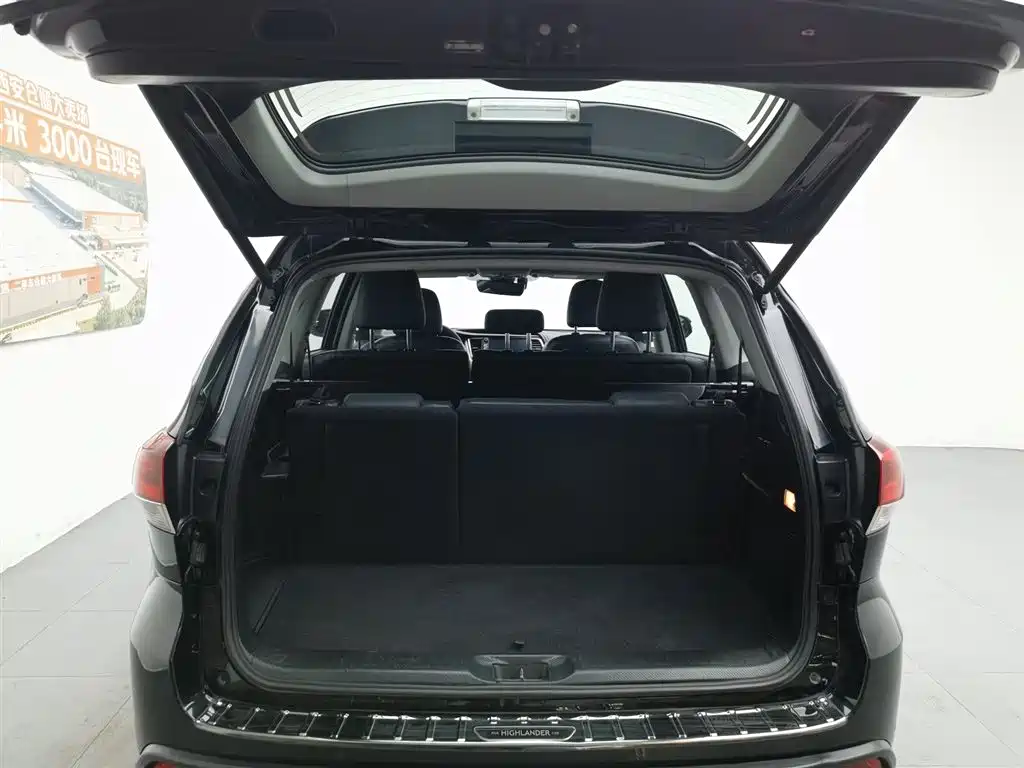 Toyota Highlander 2020 — фото 16
