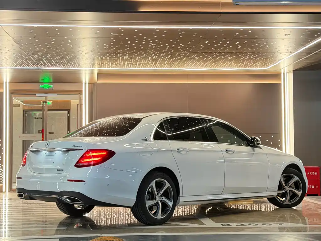 Mercedes-Benz E-Class 2017